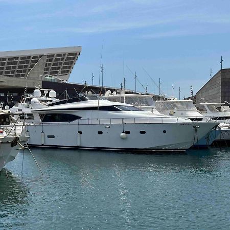 圣阿德里安-德贝索斯 Yacht 20Metros酒店 外观 照片