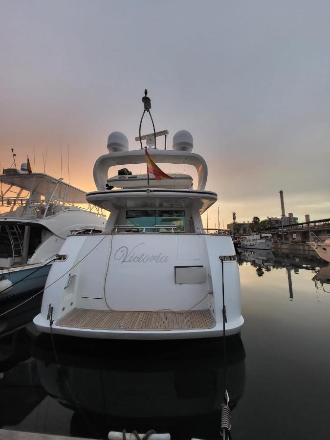 圣阿德里安-德贝索斯 Yacht 20Metros酒店 外观 照片