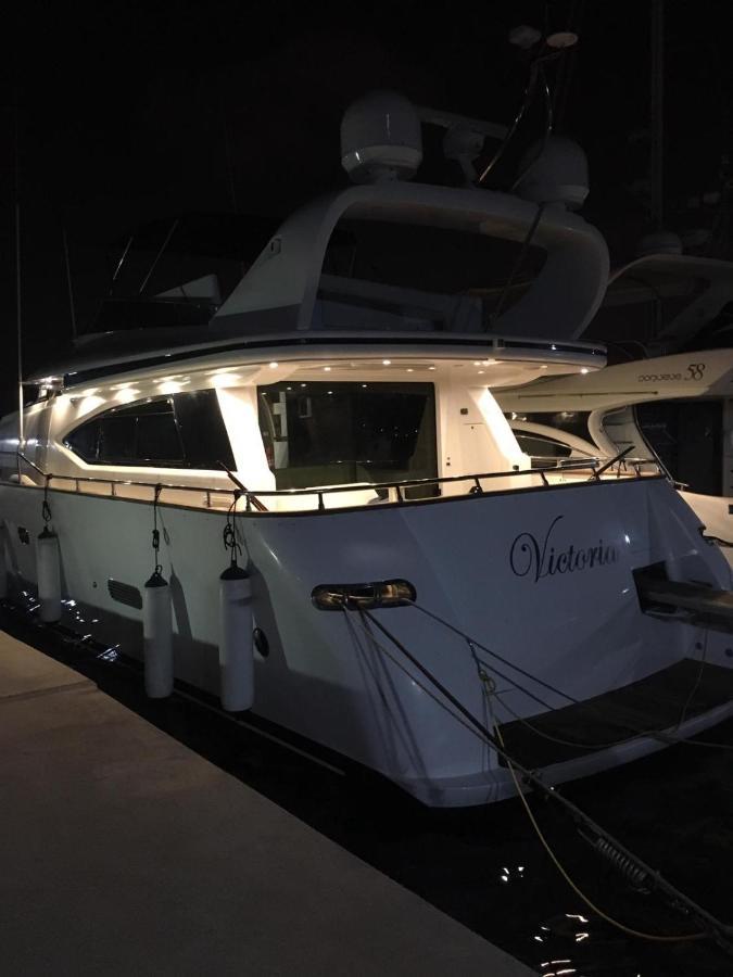 圣阿德里安-德贝索斯 Yacht 20Metros酒店 外观 照片